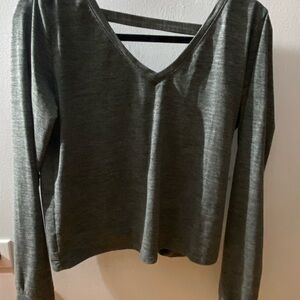Gray V-Neck Long Sleeve Workout Top